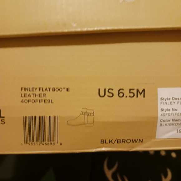 Michael Kors Finley Flat Leather Booties - Picture 12 of 12